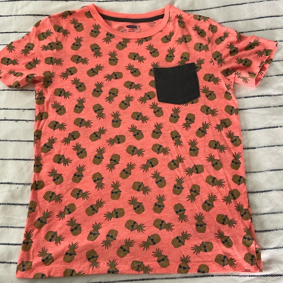 Old Navy Other - Old Navy pineapple T-shirt size large 10/12